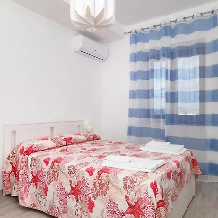 La Casa Sul Faro 2*