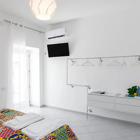 La Casa Sul Faro 2*