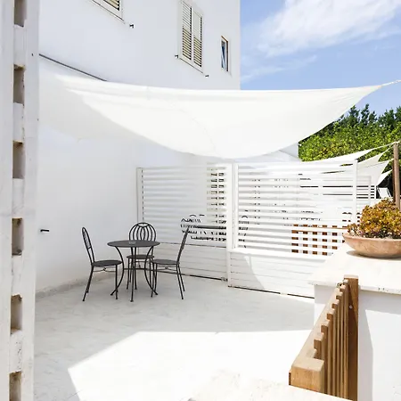 La Casa Sul Faro Hotell 2*