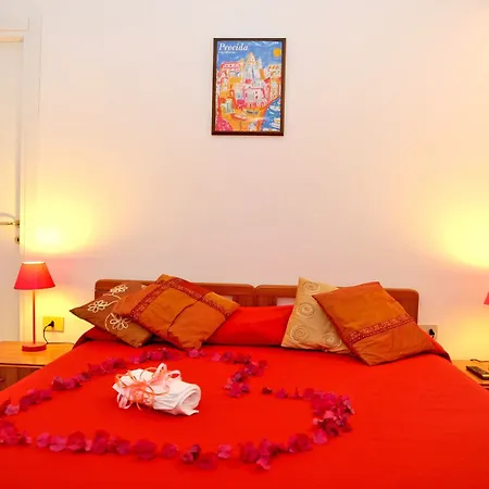 Hotell La Casa Sul Faro Procida